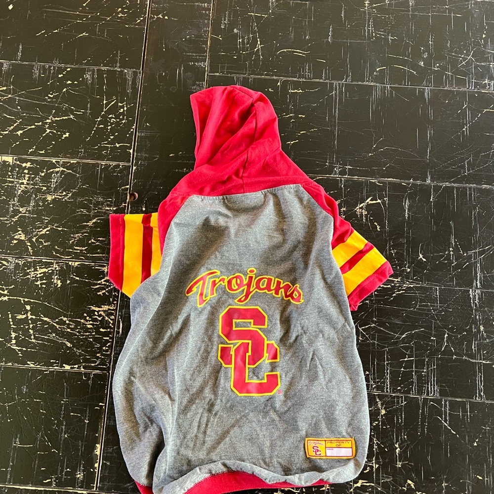 USC dog jersey